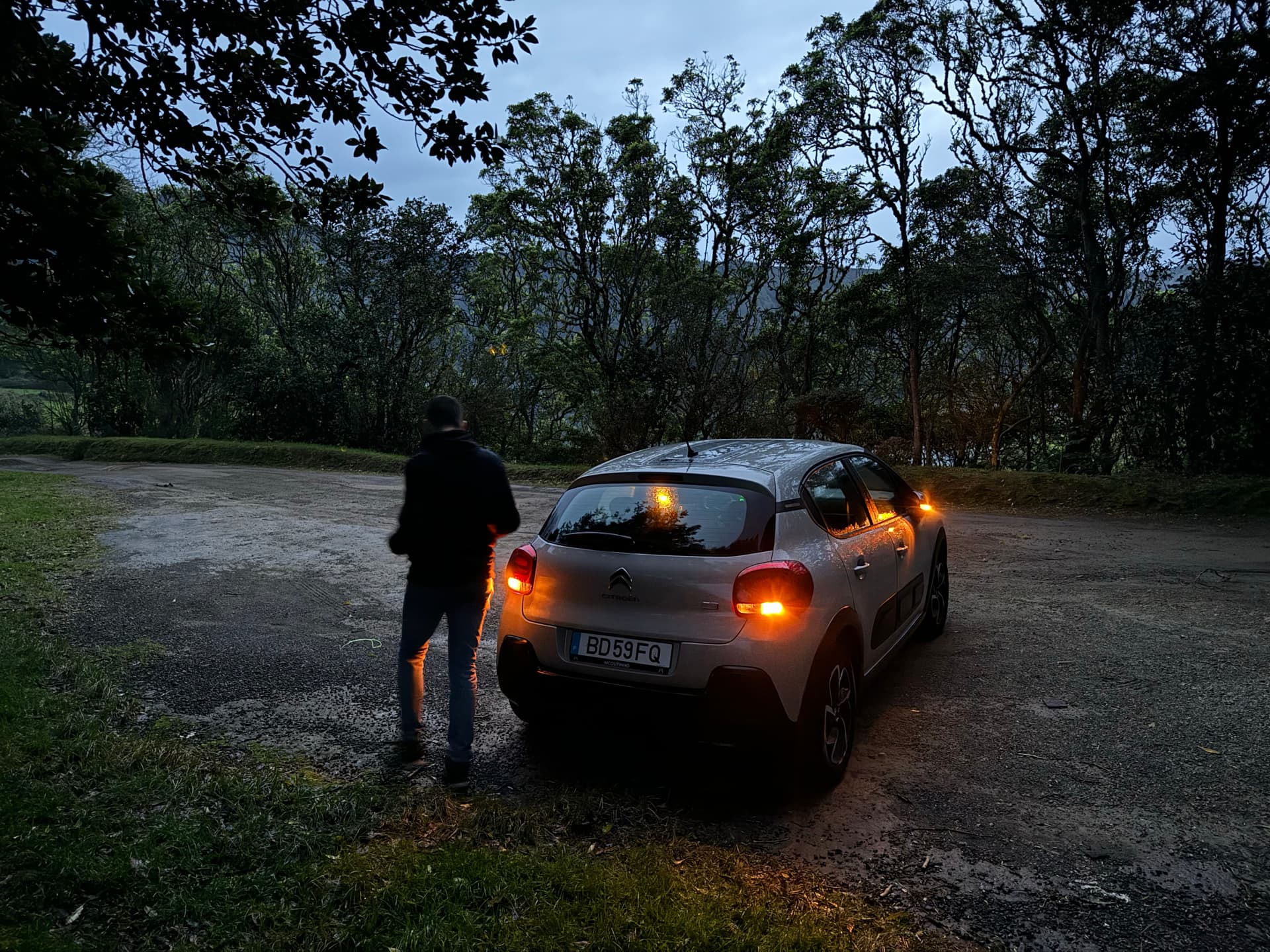 There’s a magic in capturing these effortless moments, moments that seem to demand to be captured.